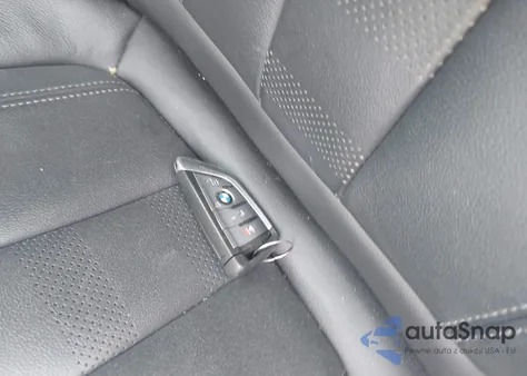 2022 BMW X6 xDrive40I z USA, uszkodzony, nr VIN 5UXCY6C07N9J04619